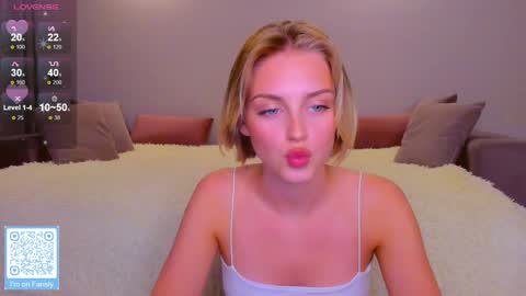Snapshot of ashbunny_ chatting on 01.25.25 your pretty Ashley online show from 01.25.25
