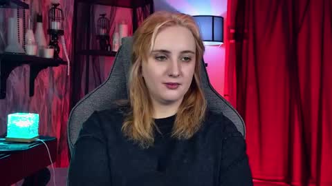 Snapshot of asheluck chatting on 04.25.26 AshleyAshe online show from 04.25.26