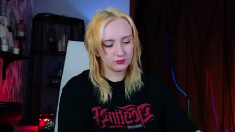 Snapshot of asheluck chatting on 05.28.26 AshleyAshe online show from 05.28.26