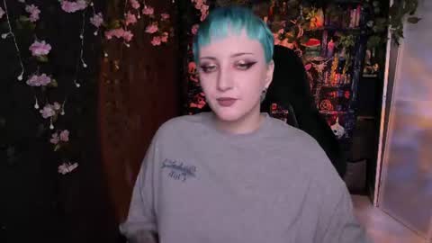 Snapshot of asheluck chatting on 07.17.26 AshleyAshe online show from 07.17.26
