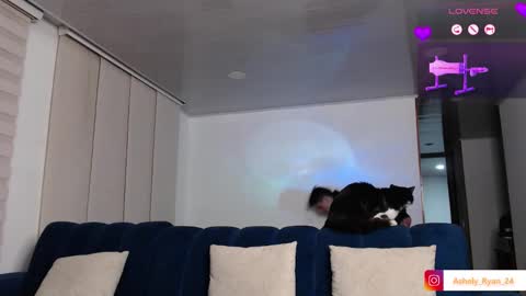 Ashley And Ryan  online show from 09.09.25