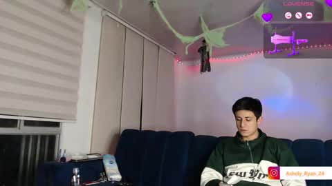 Ashley And Ryan  online show from 10.09.25