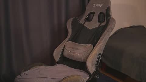 Jerk Machine online show from 02.12.26