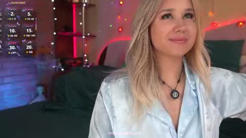 Anna Anya online show from 07.20.26