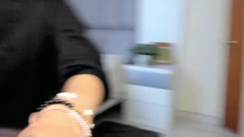 Carolina  online show from 01.05.25