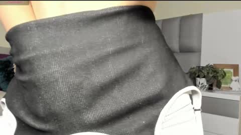 Carolina  online show from 03.06.25