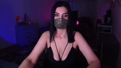  Yasmina   online show from 12.05.24