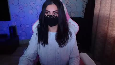   Yasmina   online show from 10.19.25