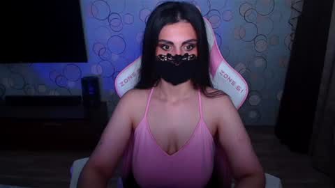 Snapshot of ashley__cooper__ chatting on 06.20.26 Yasmina online show from 06.20.26