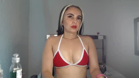 ashley__tylor online show from 01.10.25