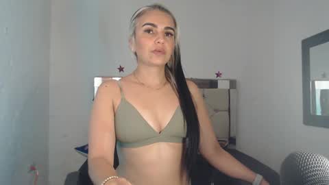 ashley__tylor online show from 01.14.25