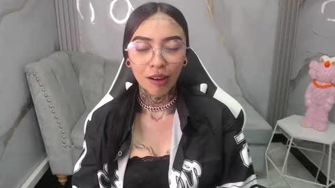 ashley_blum_v online show from 10.17.25