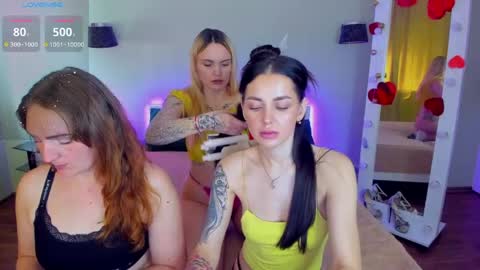 Snapshot of ashley_crashly chatting on 05.06.26 Alina online show from 05.06.26