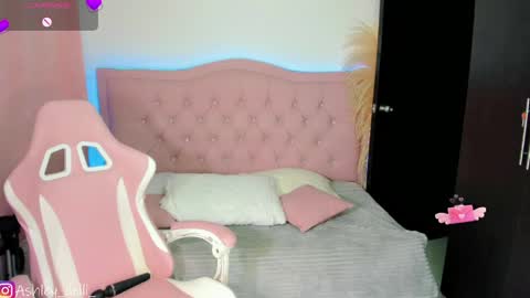 Snapshot of ashley_dolll chatting on 05.10.26 Ashley online show from 05.10.26