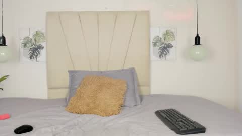 Ashley  online show from 02.10.26