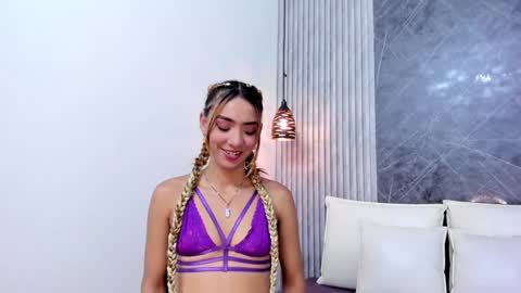 ashley_miller26 online show from 01.20.25