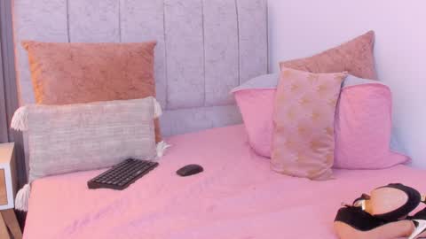 Camila online show from 02.09.25