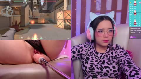 Snapshot of ashley_sa_ chatting on 12.15.24 Ashley online show from 12.15.24
