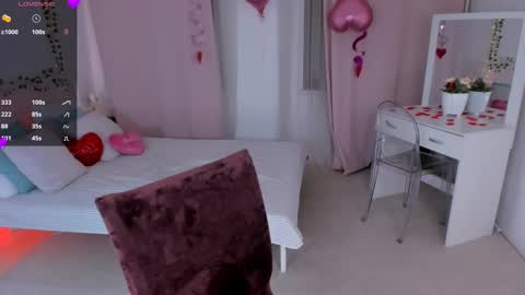 Snapshot of ashley_swan chatting on 02.19.25 Ashley next stream on Sunday online show from 02.19.25