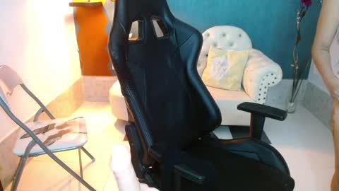 ashley online show from 02.19.25