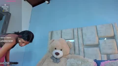 AshleyHill online show from 09.23.25