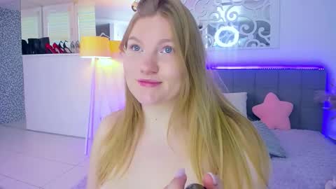 AshleyJonse online show from 11.16.25