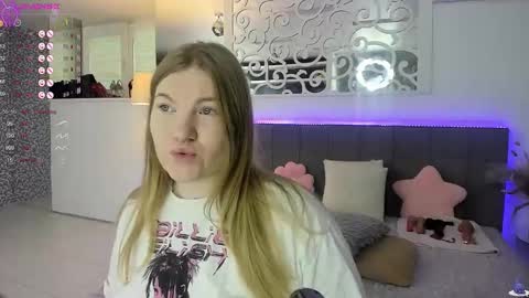 AshleyJonse online show from 11.18.25