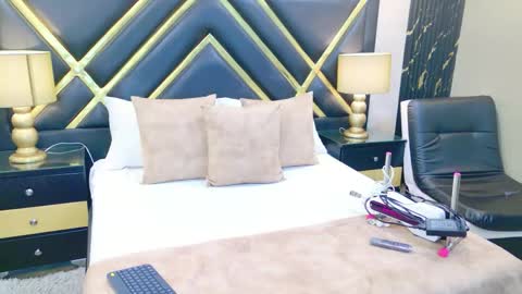 AshleyRoberh online show from 04.17.26