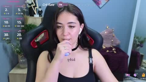 Snapshot of ashleyskott chatting on 12.17.24 Ashley online show from 12.17.24