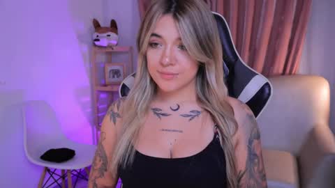 Ashley Lauren online show from 09.17.25