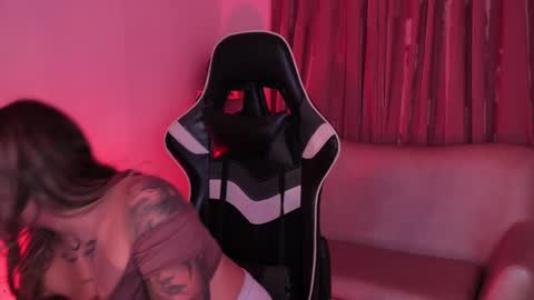 Ashley Lauren online show from 12.15.25