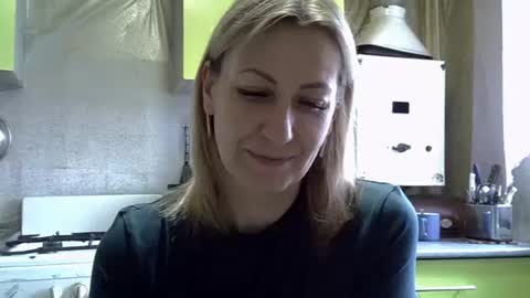 Snapshot of ashleyxhoney chatting on 10.23.25 AshleyXHoney online show from 10.23.25