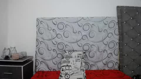 Snapshot of ashly_93 chatting on 01.15.25 engel online show from 01.15.25