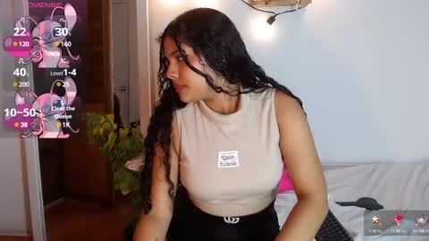 Snapshot of ashly_collin9 chatting on 02.05.25 ashly online show from 02.05.25