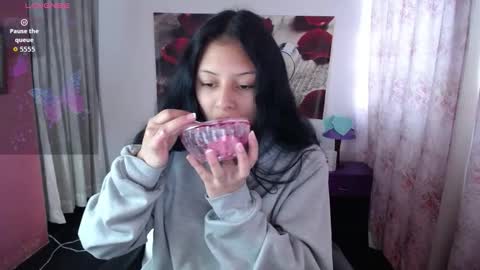 Ashly online show from 09.12.25