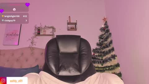 Snapshot of ashly_z chatting on 12.24.24 Ashly online show from 12.24.24