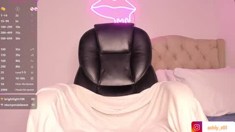 Snapshot of ashly_z chatting on 01.11.25 Ashly online show from 01.11.25