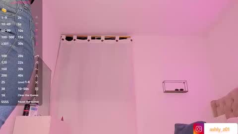 Snapshot of ashly_z chatting on 09.11.25 Ashly online show from 09.11.25