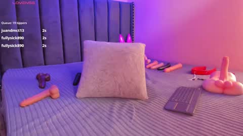 Snapshot of ashlye_miller_ chatting on 02.18.25 ashlye_miller_ online show from 02.18.25