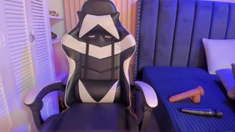 ashlye_miller_ online show from 12.23.25