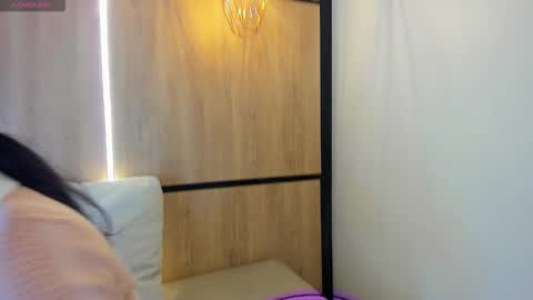 ashlyn online show from 01.06.26