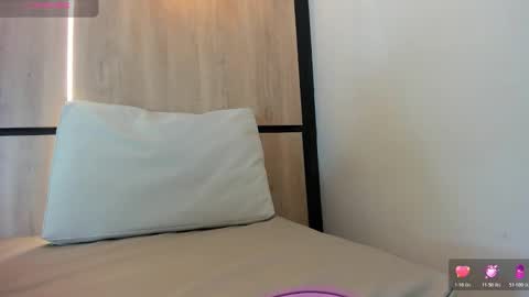 ashlyn online show from 01.12.26