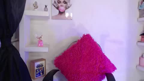  Ashly online show from 01.25.25