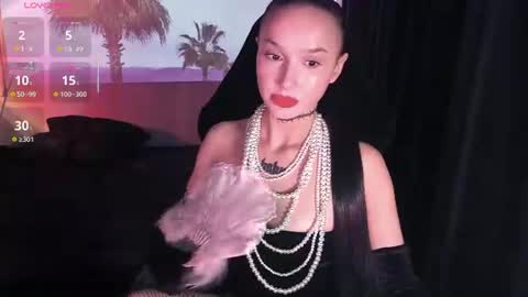 Mila online show from 07.05.26