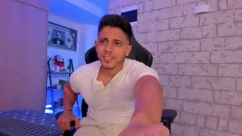 Snapshot of ashton_coleman_ chatting on 07.11.26 my name real is camilo online show from 07.11.26