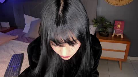 Snapshot of asia_25_ chatting on 01.05.25 PAO   online show from 01.05.25