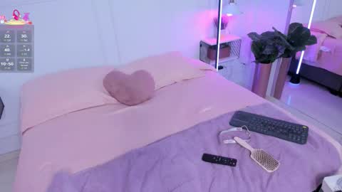 MyaFontaine online show from 01.15.26