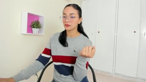 Camila online show from 12.06.24