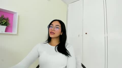 Camila online show from 01.28.25