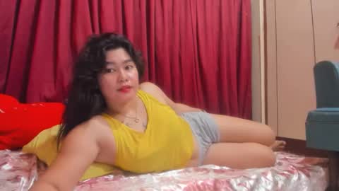 Snapshot of asian_diana69 chatting on 09.24.25 diane online show from 09.24.25